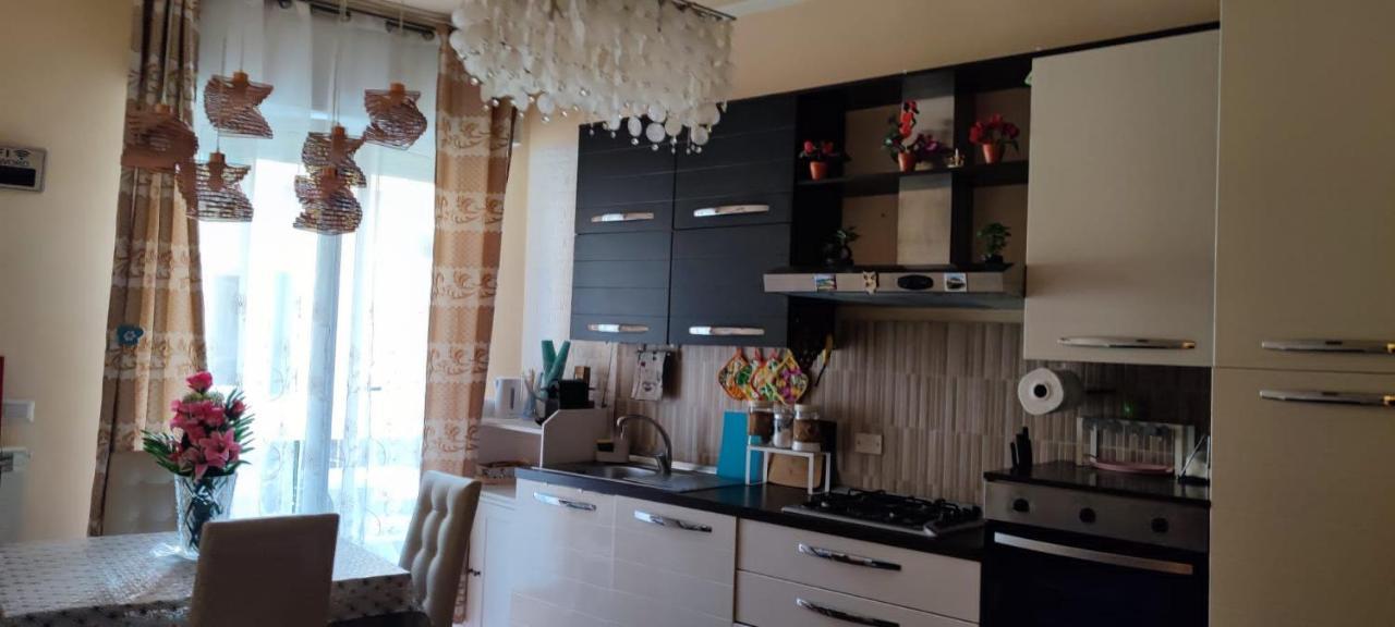 Azzurra Holiday Home - 850 M Al Mare - 75 Mq - Balconata Vivibile - Wi-Fi - Pay Tv Gratis - Posteggio Auto Condominiale Non Assegnato Rapallo Exteriör bild